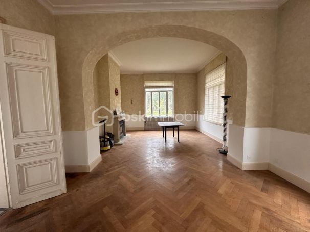 A louer MAISON  DE MAîTRE  BREBIERES