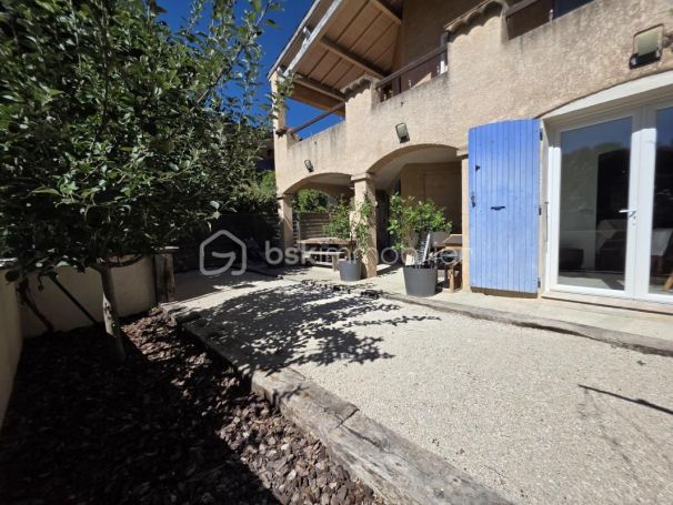 A louer APPARTEMENT T2 46 M2  PARADOU