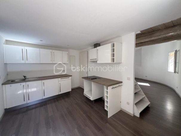 A louer APPARTEMENT T3 62 M2  FAYENCE