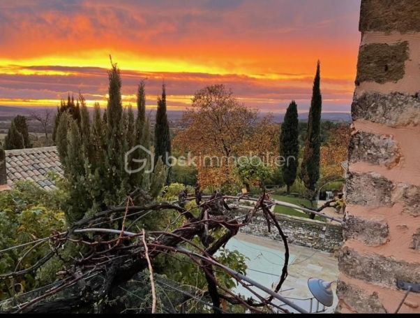 A vendre MAISON  DE MAîTRE  UZES