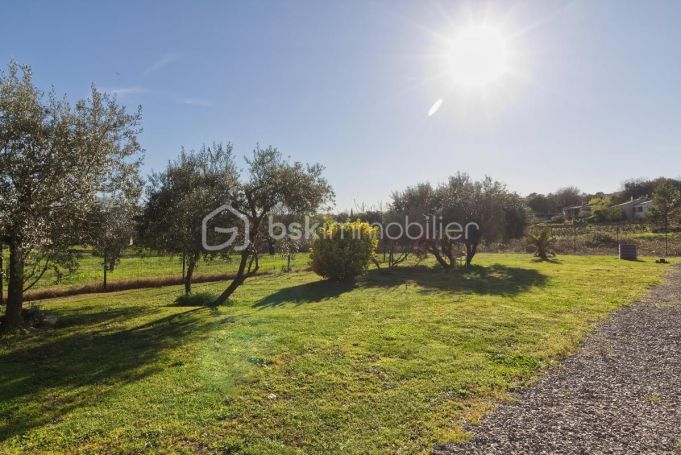 A louer MAISON  4 PIECES 139 M2  SAUVE