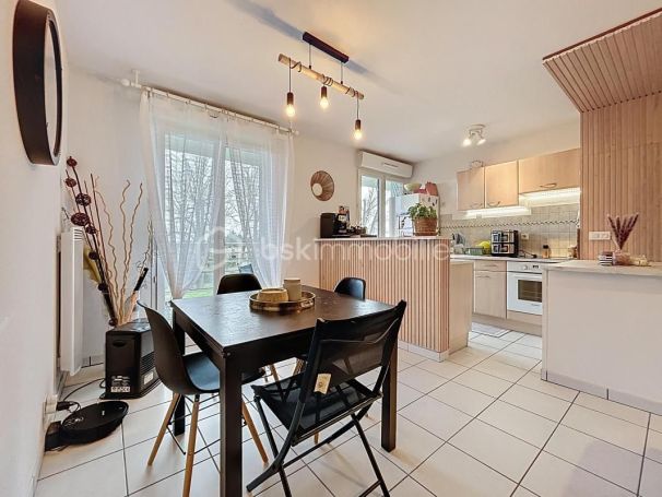 A louer APPARTEMENT T3 65 M2  CARBON BLANC