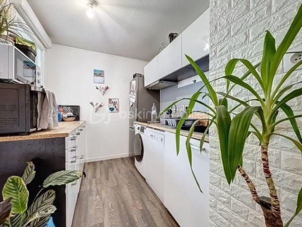 A louer APPARTEMENT T3 56 M2  BASSENS