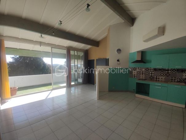 A louer APPARTEMENT T3 68 M2  PONT SAINT ESPRIT