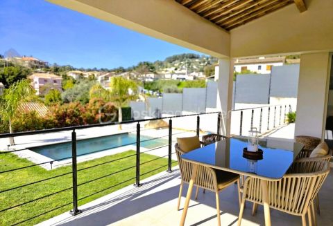 A louer MAISON  4 PIECES 130 M2  LA COLLE SUR LOUP