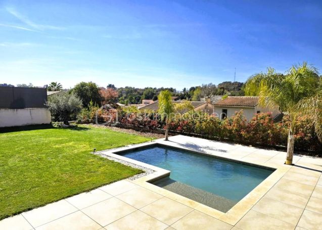 A louer MAISON  4 PIECES 130 M2  LA COLLE SUR LOUP