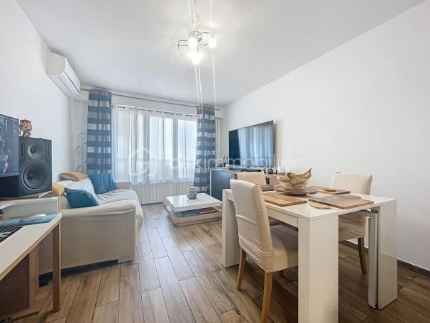 A louer APPARTEMENT T3 63 M2 BORD DE MER ANTIBES