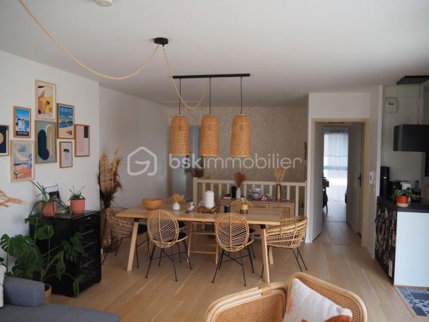 A louer APPARTEMENT T4 85 M2 TERRASSE BORD DE MER BORDEAUX