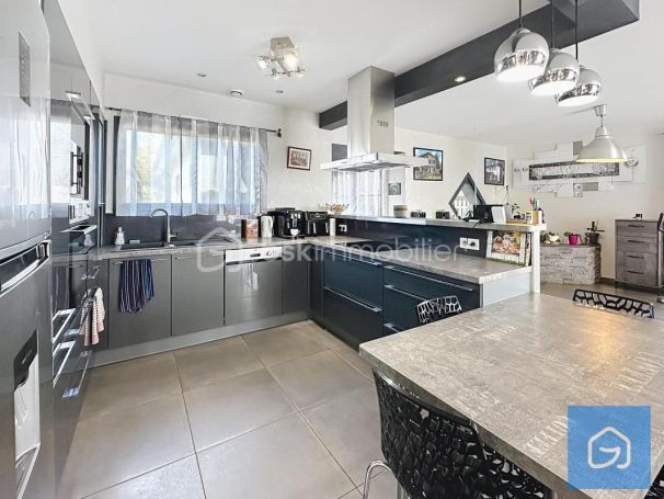 A louer MAISON  CONTEMPORAINE  SAINT MARTIN D ONEY