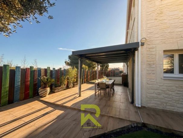 A louer MAISON  CONTEMPORAINE BORD DE MER POUSSAN