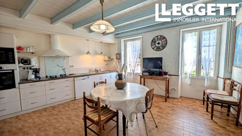 A louer MAISON  DE MAîTRE  MONTGUYON