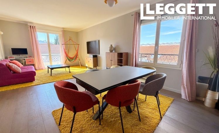 A louer APPARTEMENT T5 111 M2 BORD DE MER ANTIBES