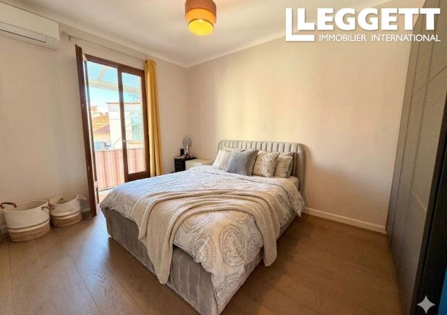 A louer APPARTEMENT T5 111 M2 BORD DE MER ANTIBES