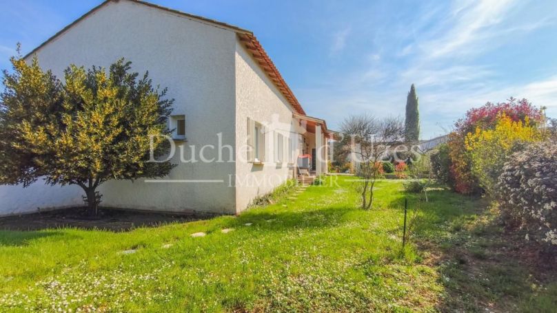 A louer MAISON 8 PIECES 240 M2 ALES