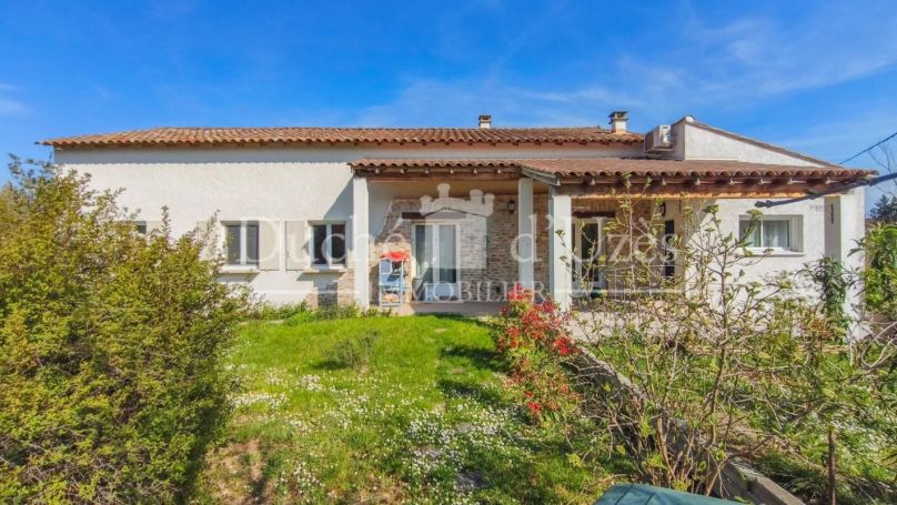 A louer MAISON 8 PIECES 240 M2 ALES