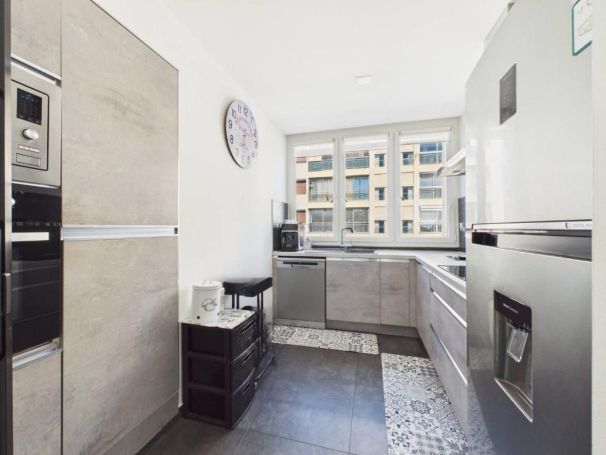 A louer APPARTEMENT T3 63 M2 BORD DE MER AJACCIO