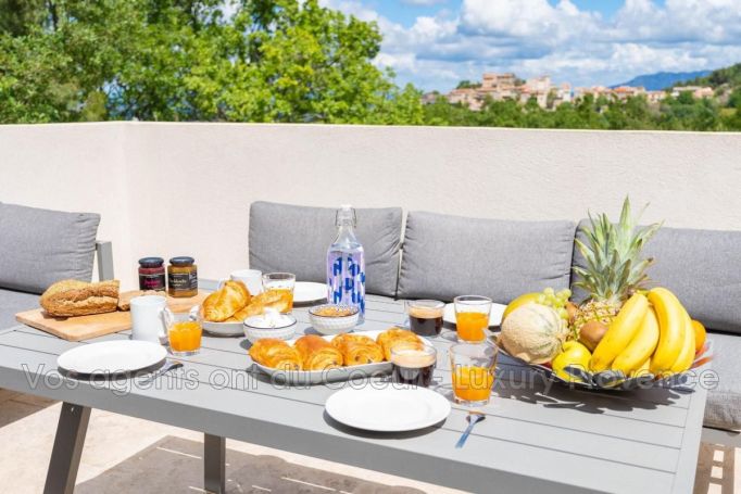 A louer MAISON  6 PIECES 220 M2  MIMET