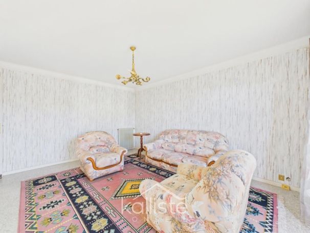 A louer APPARTEMENT T3 81 M2 BORD DE MER AJACCIO