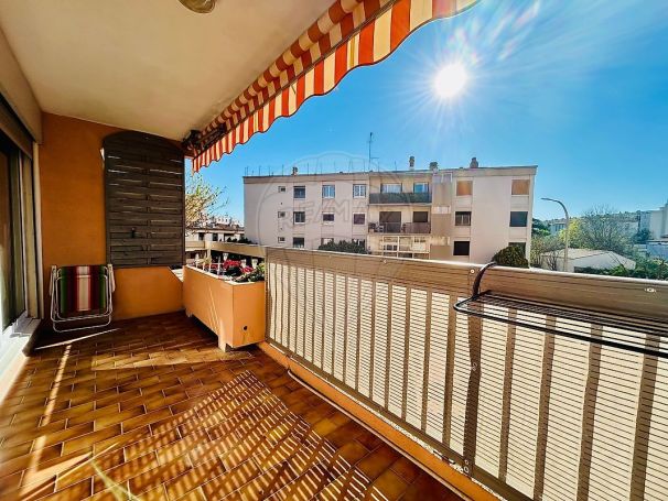 A louer APPARTEMENT NEUF T3 75 M2 TERRASSE  NIMES