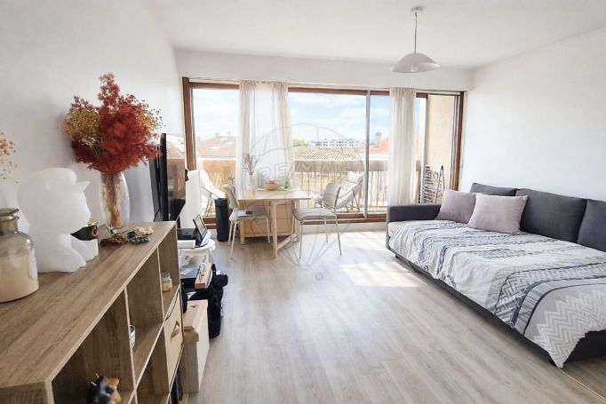 A louer STUDIO  26 M2  BORDEAUX