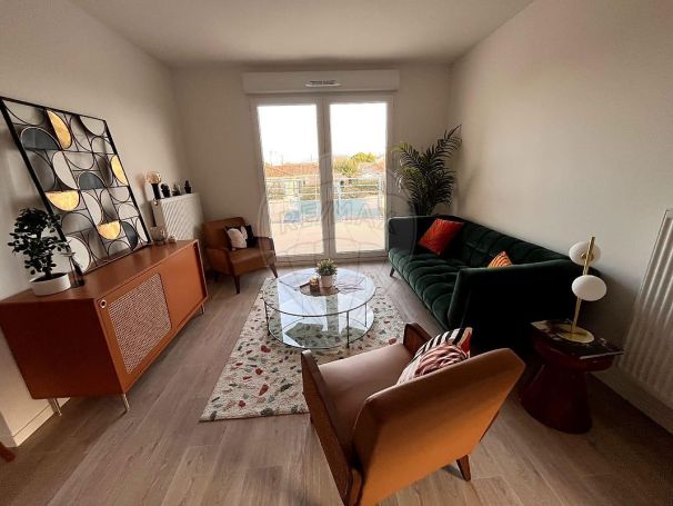 A louer APPARTEMENT T3 58 M2 BORD DE MER SAINT GEORGES DE DIDONNE
