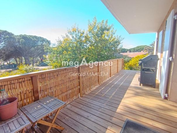 A louer APPARTEMENT NEUF T3 73 M2 TERRASSE BORD DE MER SAINTE MAXIME