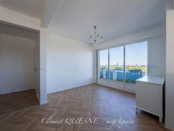 A louer APPARTEMENT T4 93 M2 PIEDS DANS L'EAU DIEPPE