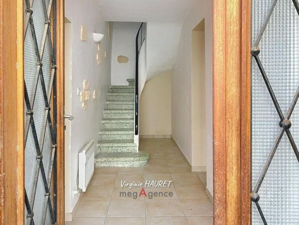 A louer MAISON  DE MAîTRE  SALLES D AUDE