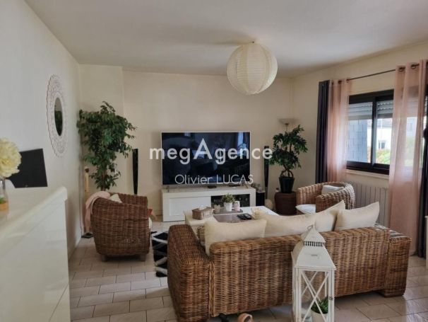 A louer APPARTEMENT T3 90 M2 BORD DE MER LE HAVRE