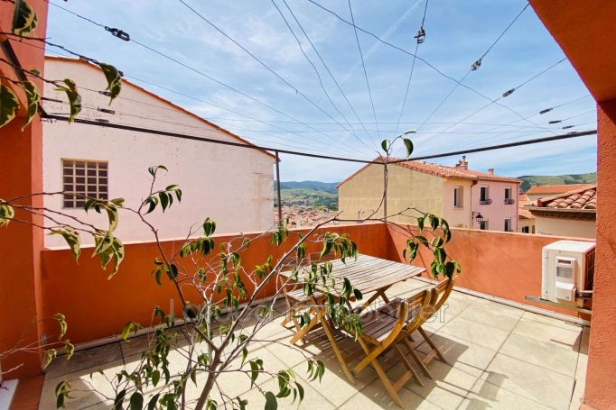 A vendre MAISON  4 PIECES 100 M2 BORD DE MER BANYULS SUR MER Centre-ville