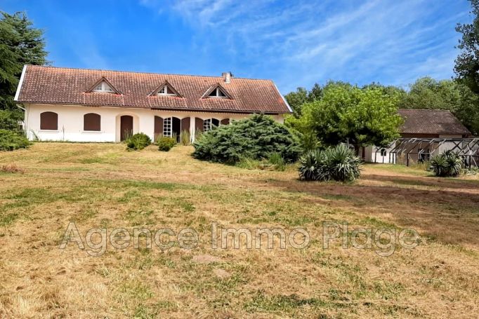 A vendre MAISON  7 PIECES 235 M2  ORDONNAC