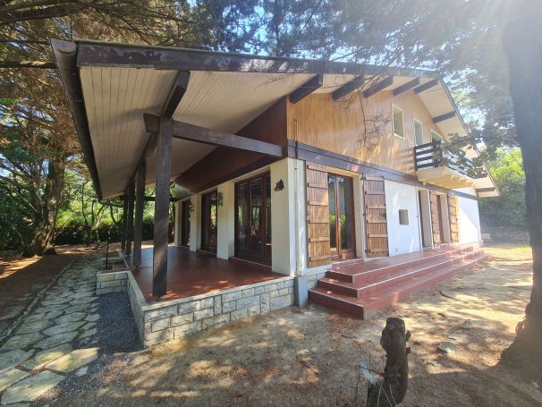 A vendre MAISON  9 PIECES 205 M2 PLAGE à PIED SEIGNOSSE