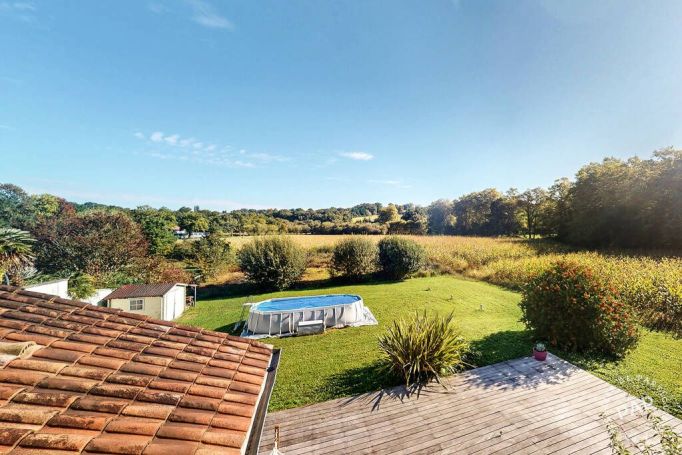 A vendre MAISON  6 PIECES 135 M2  BASSUSSARRY