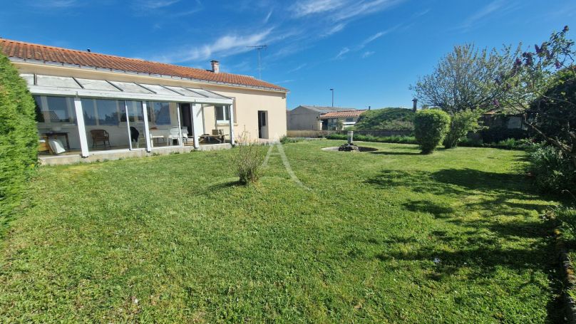 A vendre MAISON  4 PIECES 82 M2  GROSBREUIL