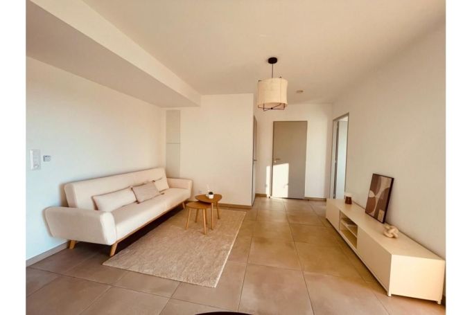 A louer APPARTEMENT NEUF T2 43 M2 TERRASSE BORD DE MER SERIGNAN