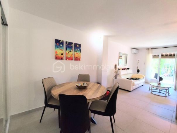 A louer APPARTEMENT T2 43 M2 TERRASSE  LORGUES
