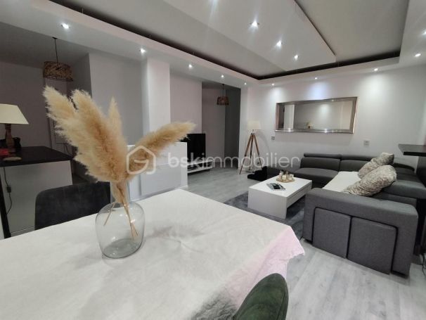 A louer APPARTEMENT T3 86 M2  PERPIGNAN