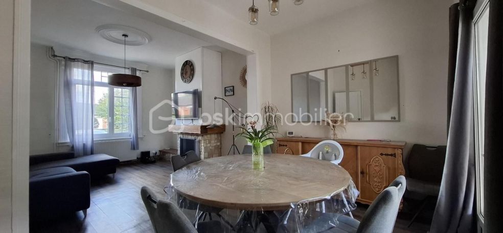 A louer MAISON  DE MAîTRE  LESTREM