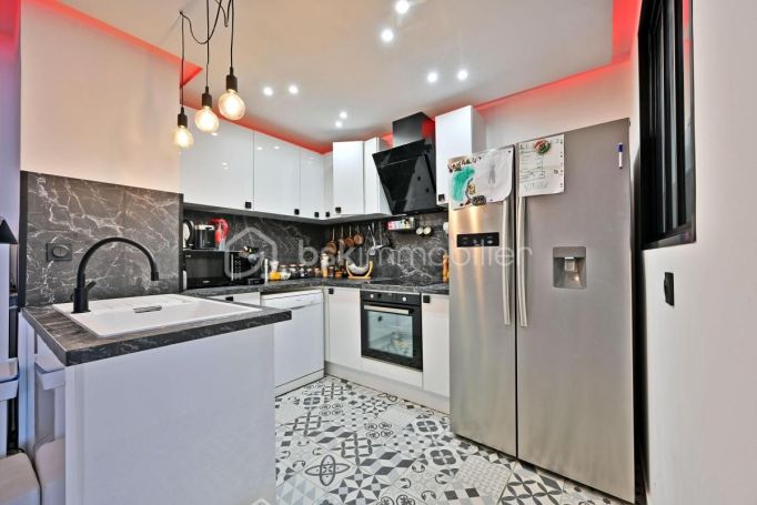 A louer APPARTEMENT T3 56 M2 TERRASSE PLAGE à PIED LA GRANDE MOTTE