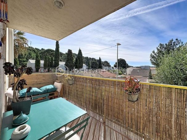 A louer APPARTEMENT T2 48 M2 BORD DE MER TOULON