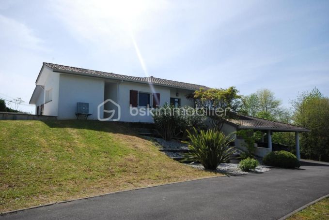 A louer MAISON  7 PIECES 169 M2  BARDOS