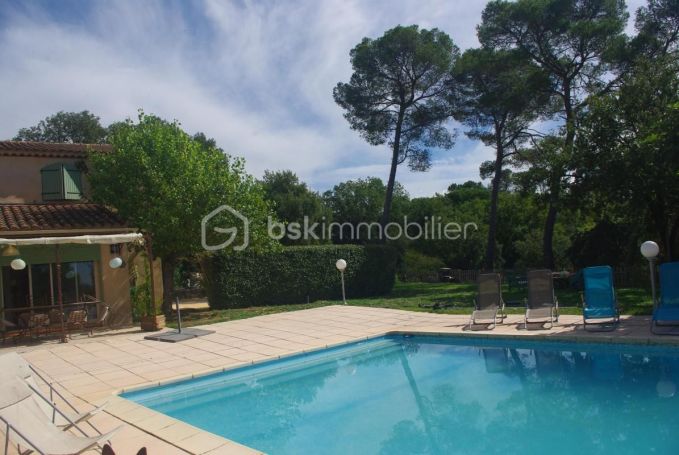 A louer MAISON  5 PIECES 131 M2  BRIGNOLES