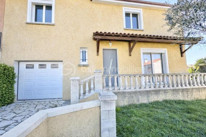A louer MAISON  4 PIECES 129 M2  CORNEILHAN