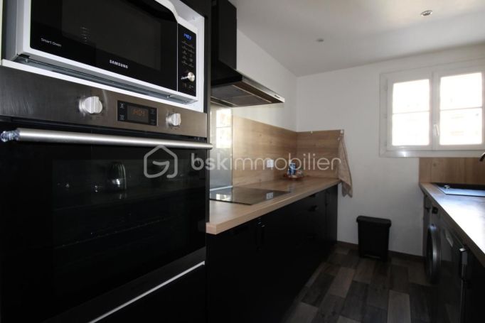 A louer APPARTEMENT T2 41 M2 BORD DE MER TOULON