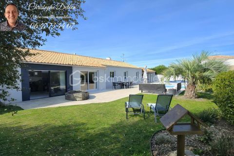 A louer MAISON  9 PIECES 182 M2 BORD DE MER PORNIC