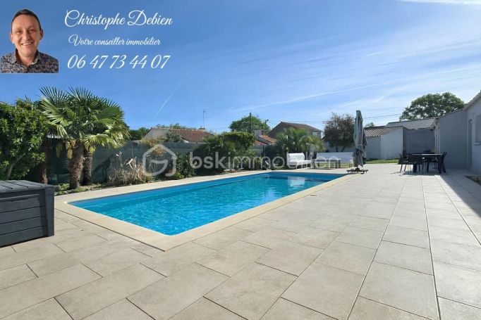 A louer MAISON  9 PIECES 182 M2 BORD DE MER PORNIC