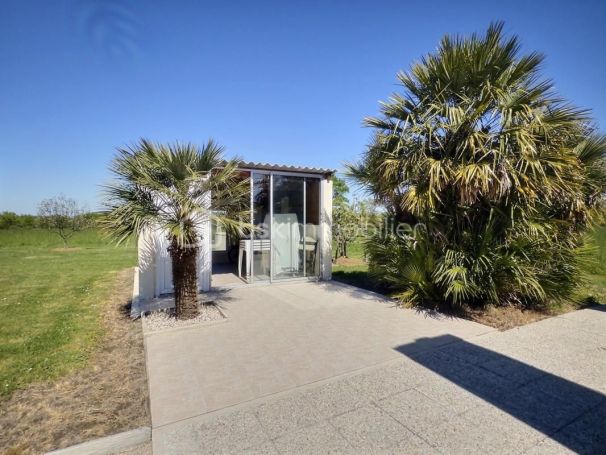 A louer LONGèRE  4 PIECES 94 M2  BOIS DE CENE