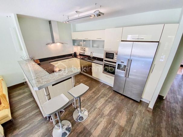 A louer APPARTEMENT DE PRESTIGE T4 107 M2 TERRASSE BORD DE MER CANNES