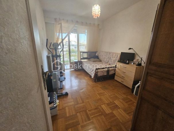 A louer APPARTEMENT T3 71 M2 BORD DE MER NICE