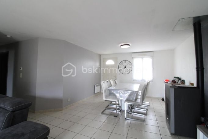 A louer MAISON  CONTEMPORAINE  SAINT MARTIN D ONEY